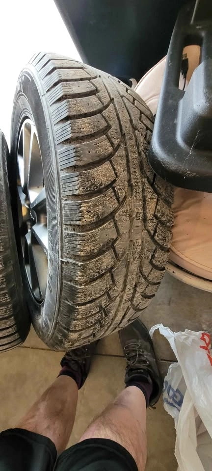 17" Winter Tires & Genuine OEM Alloy Rims - 225/65R17 - photo 2