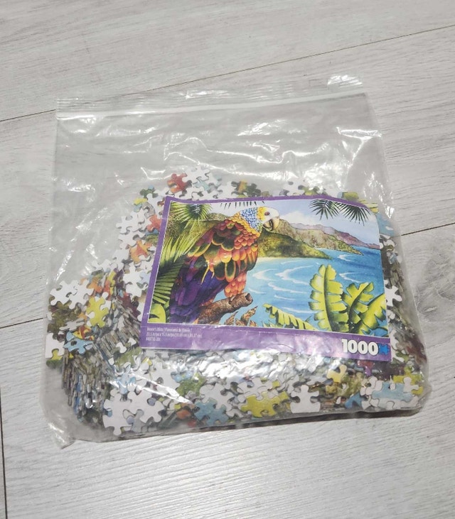 Parrot Puzzle (1000 Pieces)