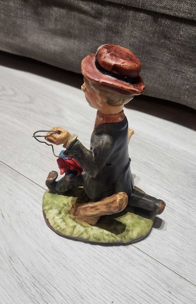 Unbranded Capodimonte Figurine "Old Man Tramp With Satchel" - photo 2