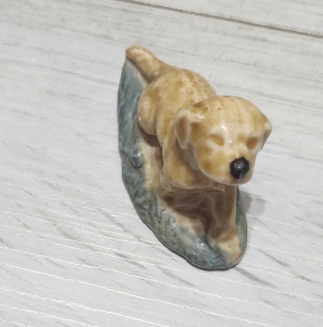 Vintage Red Rose Tea Wade England Irish Settler Mini Figurine