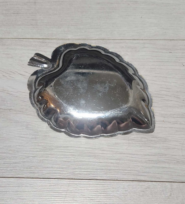 Vintage Stainless Leaf Shaped Dish - photo 2