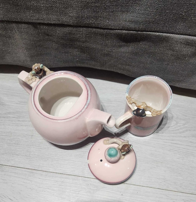 Vintage Pink Teapot & Mug With Frogs - photo 2