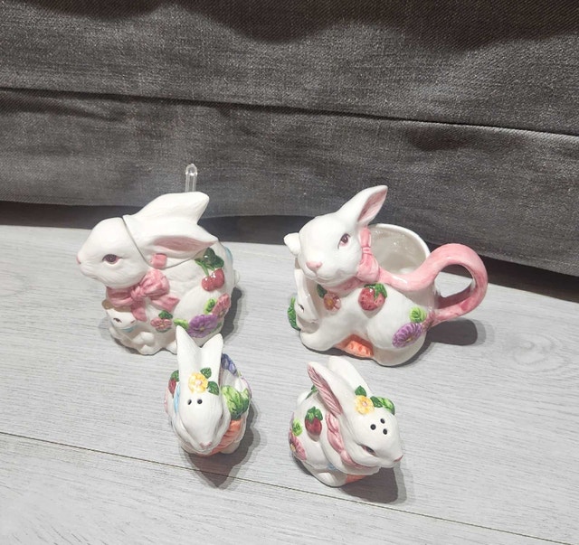 Vintage 1997 Jay China Kitchen Bunny Set