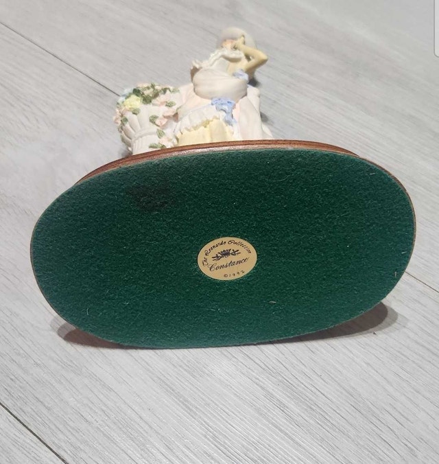 Vintage Leonard Collection "Constance" Figurine - photo 2