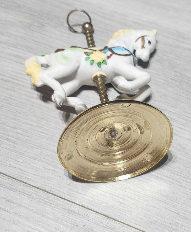 Vintage Carousel Horse Figurine - photo 2