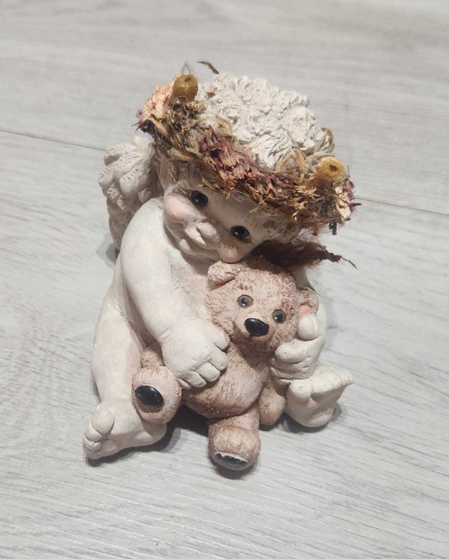 Vintage Dreamsicle Cherub Figurine #132 Love My Teddy