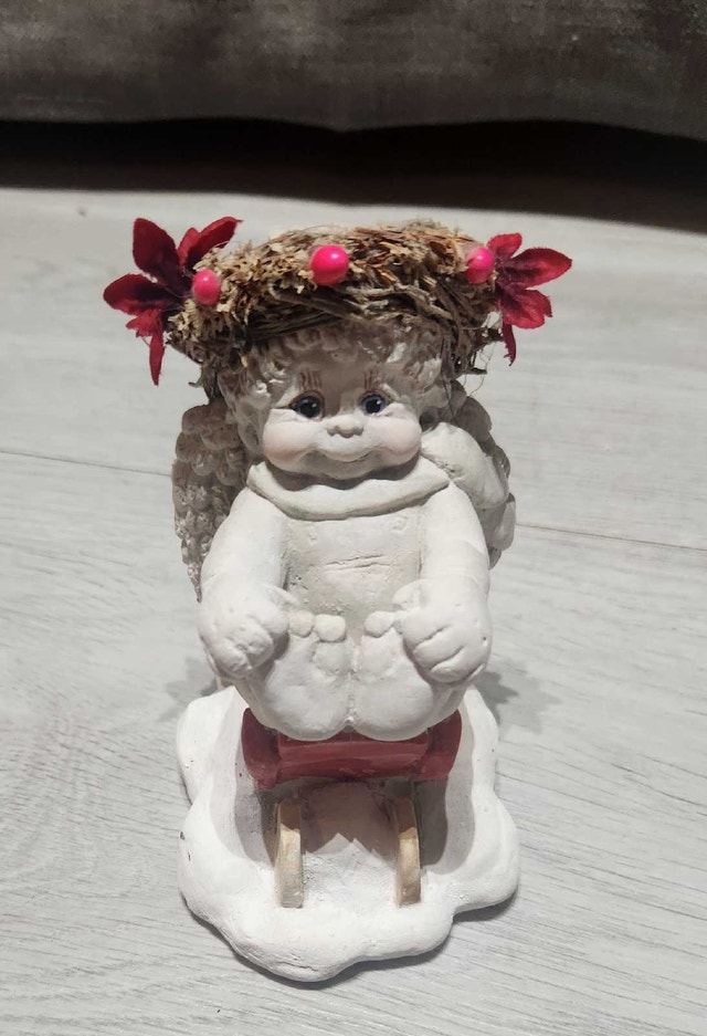 Vintage Dreamsicle Cherub Figurine "#122 Sleigh Ride"