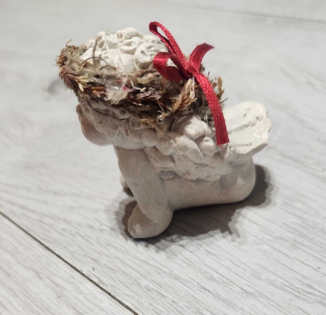 Vintage Dreamsicle Figurine "Cherub On Tummy" - photo 3