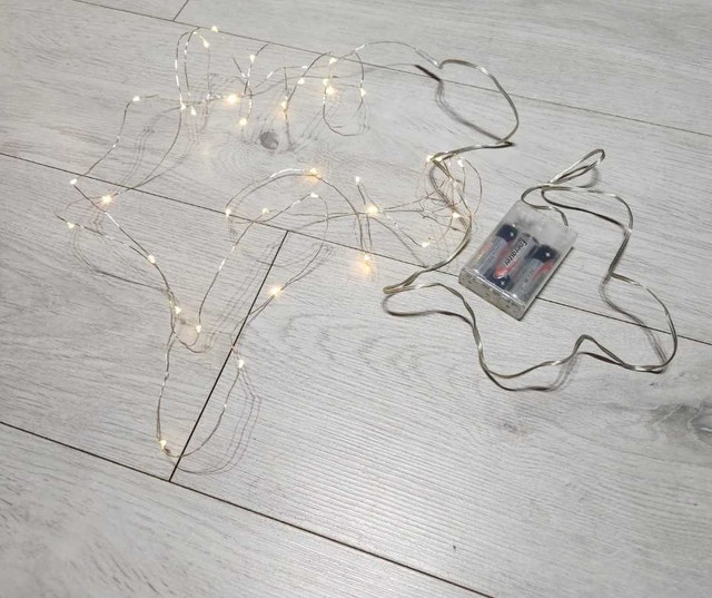 Firefly Clip Lights (15 Feet Long | 16 Clips)