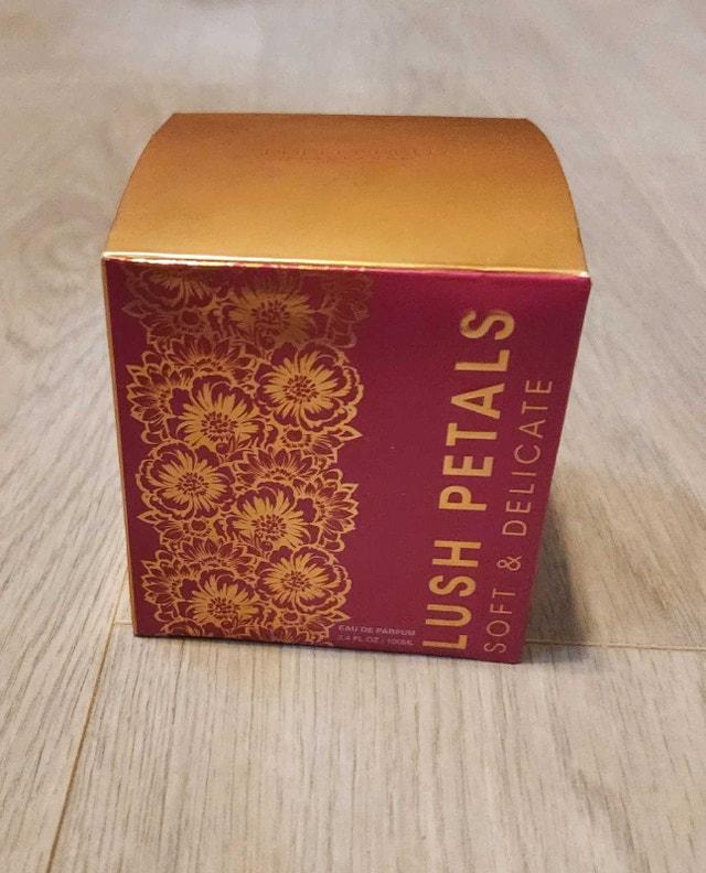 Lush Petals Soft & Delicate Perfume