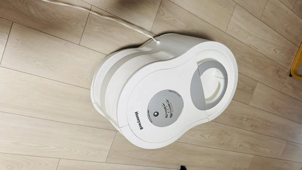 Honeywell Humidifier - photo 2