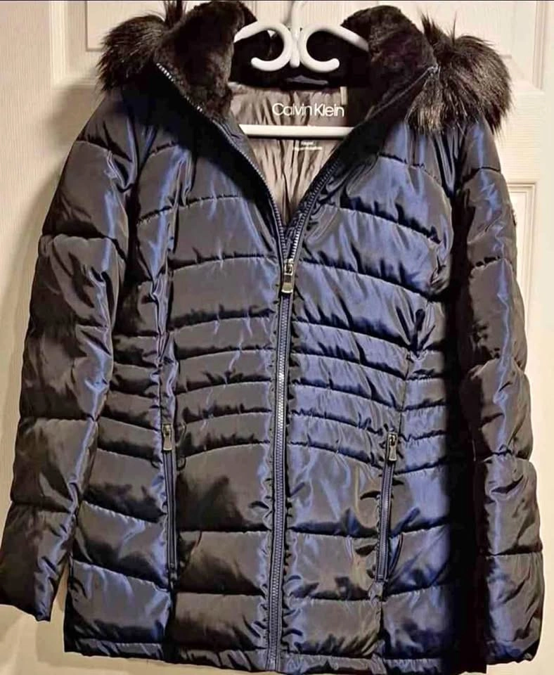Calvin Klein Navy Puffer Jacket with Fur Hood Size M