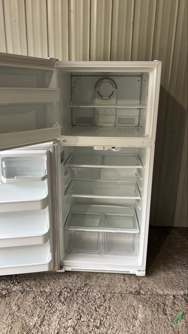 refrigerator - photo 4