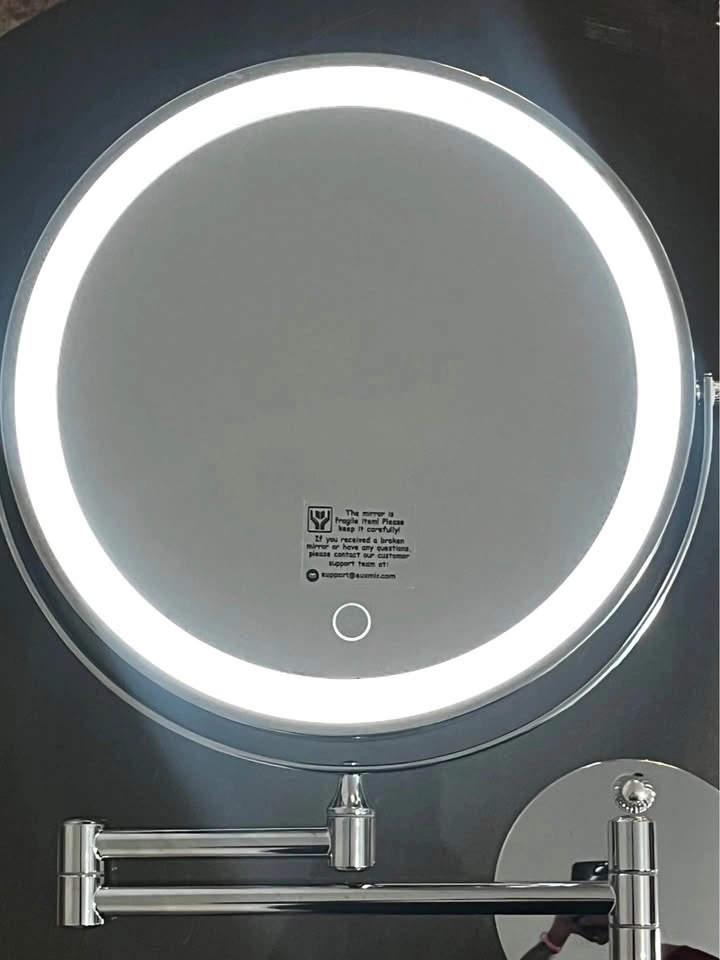 LED Makeup Mirror - photo 3