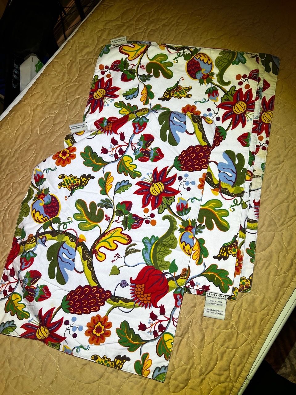 Pottery Barn Floral Cotton Placemats Set - photo 2