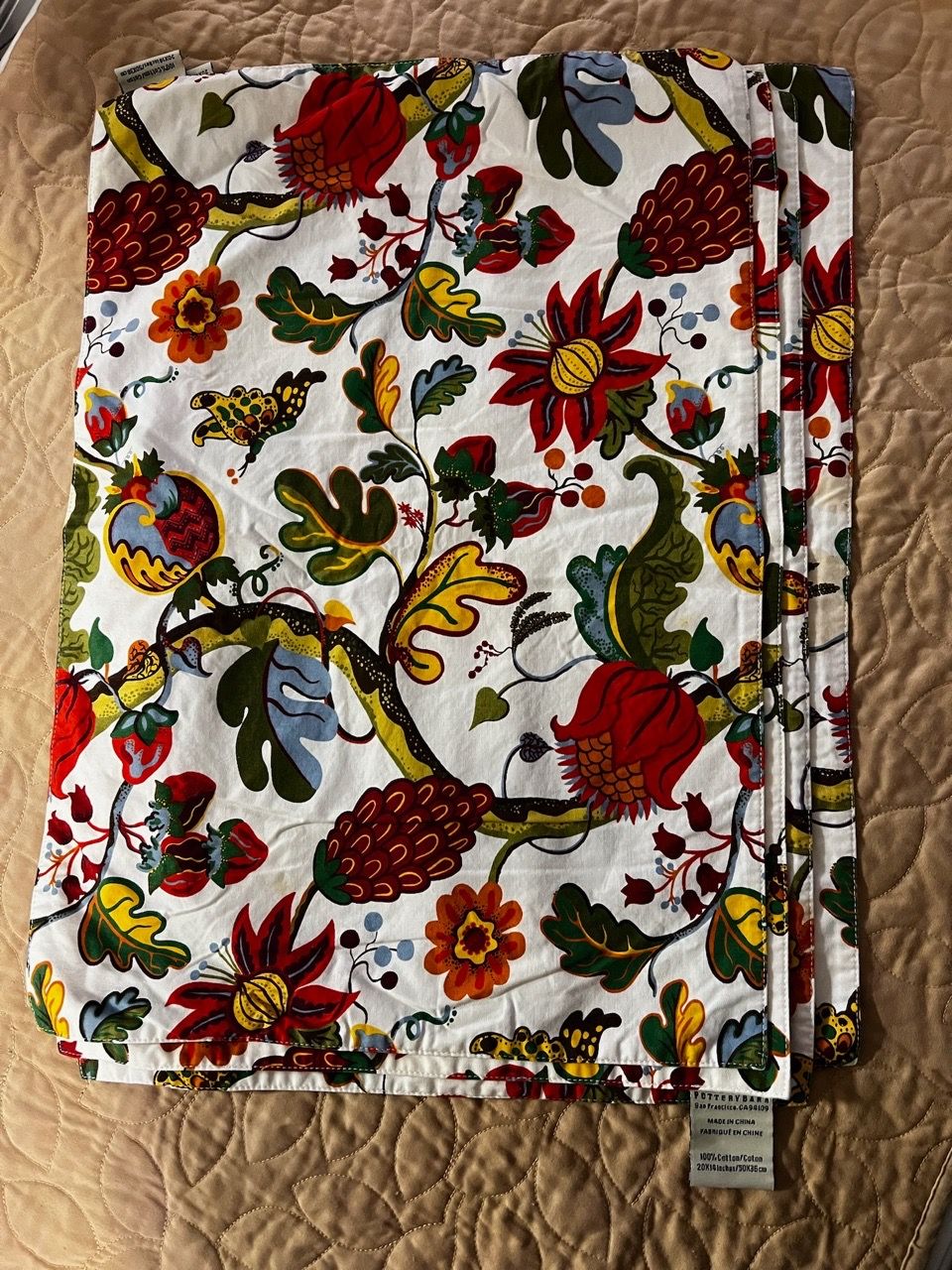 Pottery Barn Floral Cotton Placemats Set - photo 3