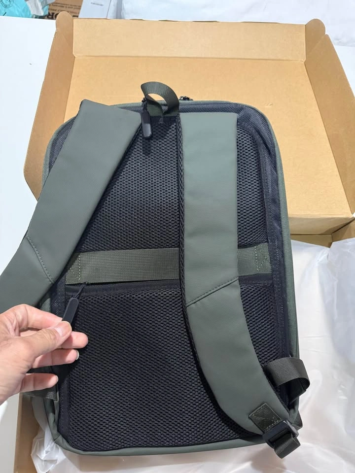 Slim 15.6 Inch Laptop Backpack with USB Charging Port - photo 3