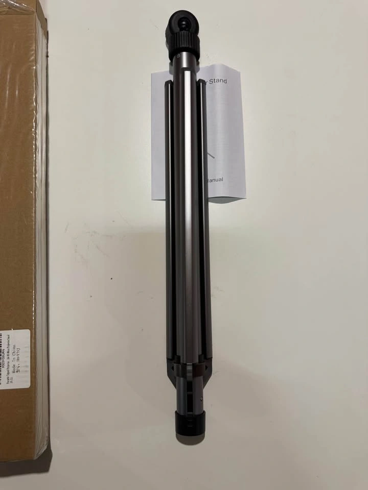 Telescopic Floor Tripod Projector Stand - Adjustable Height - photo 2