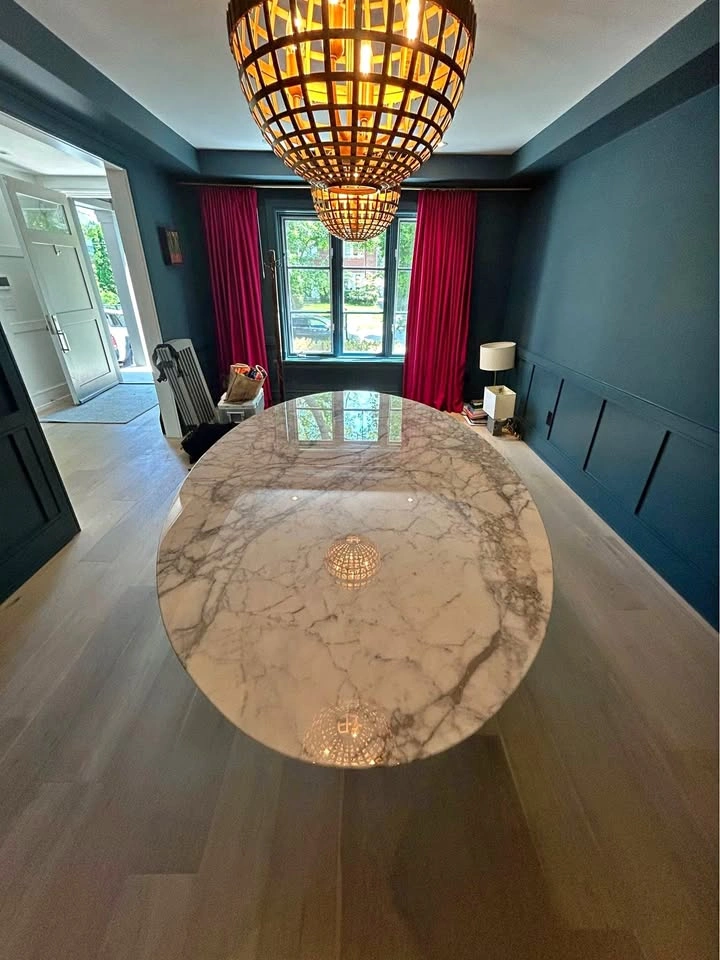 96” Oval Saarinen Dining table