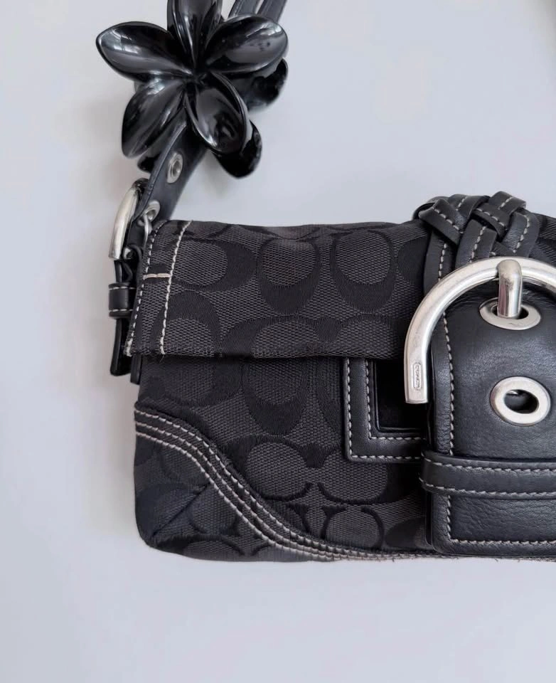 Coach Black Braided Buckle Flap Soho bag - photo 2