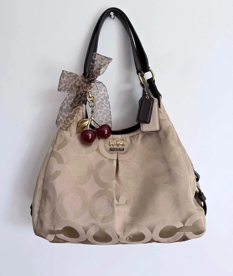 Coach Signature C Madison Shoulder Bag w/gold hardware