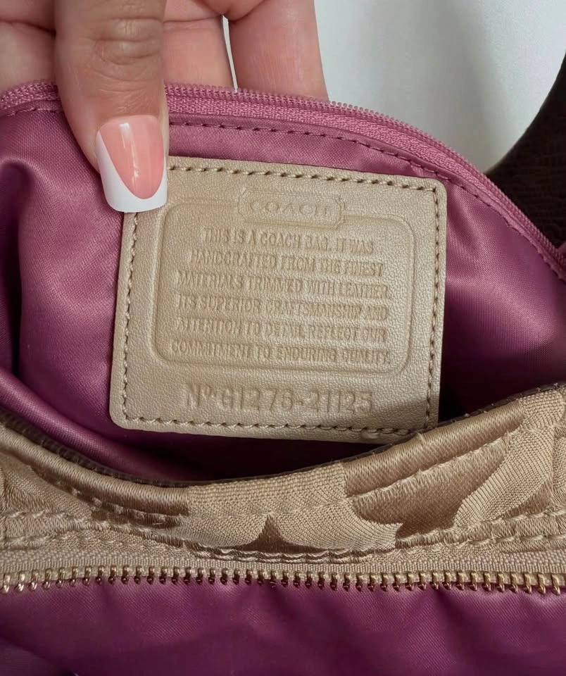 Coach Signature C Madison Shoulder Bag w/gold hardware - photo 4