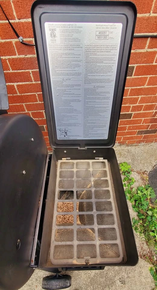 Broil King Electric Pellet BBQ Grill & Smoker + Extras - photo 4
