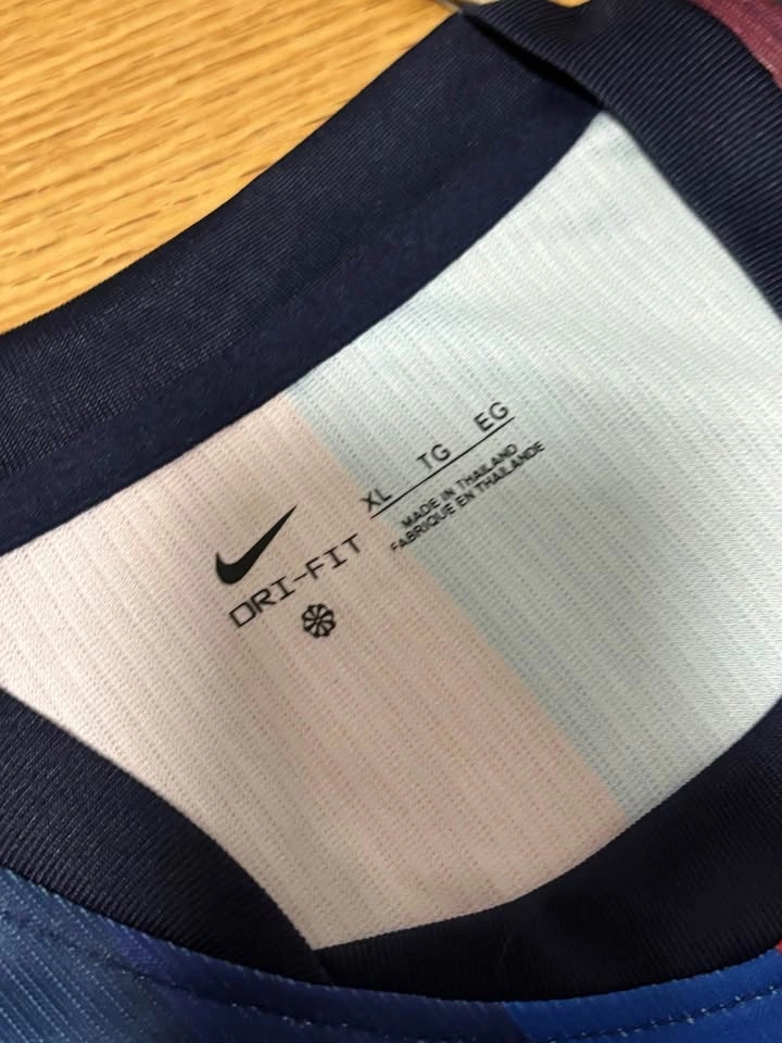 Nike FC Barcelona 2022/23 Home Jersey Pedri #8 Size XL - photo 2