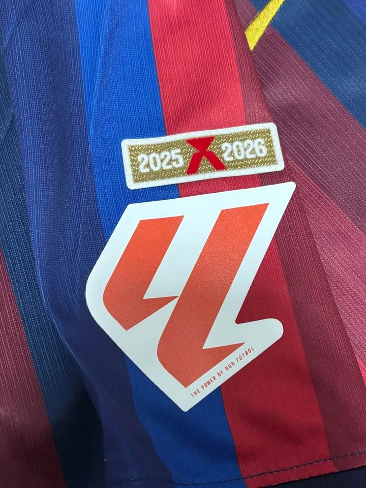 Nike FC Barcelona Raphinha #11 Soccer Jersey Size L - photo 3