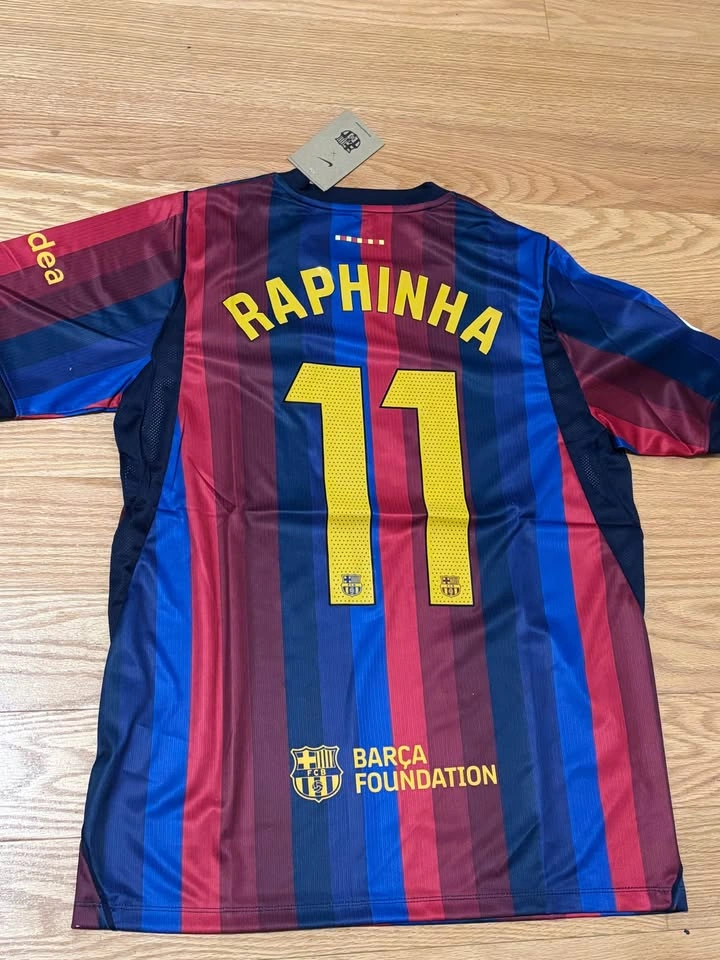 Nike FC Barcelona Raphinha #11 Soccer Jersey Size L - photo 4
