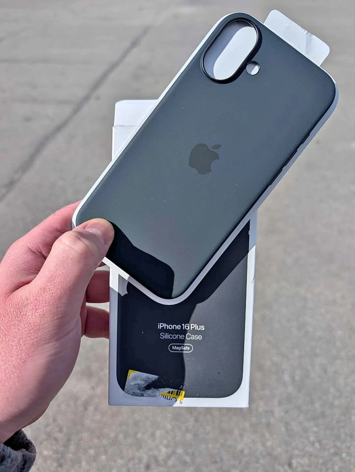 Apple Silicone case for iPhone 16 Plus