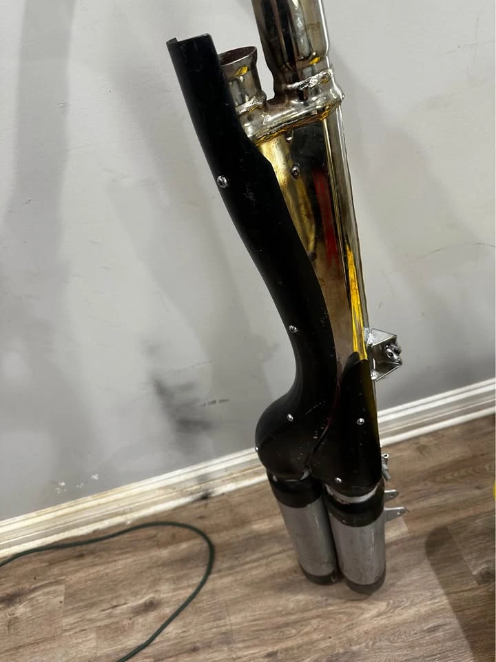 Harley-Davidson V-Rod / Night Rod OEM Exhaust System - photo 4