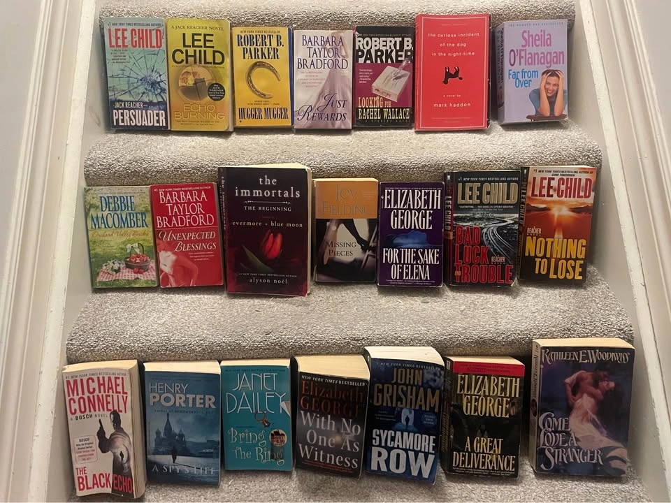 $3 each or $100 for 60 Paperbacks - Various Genres - photo 2