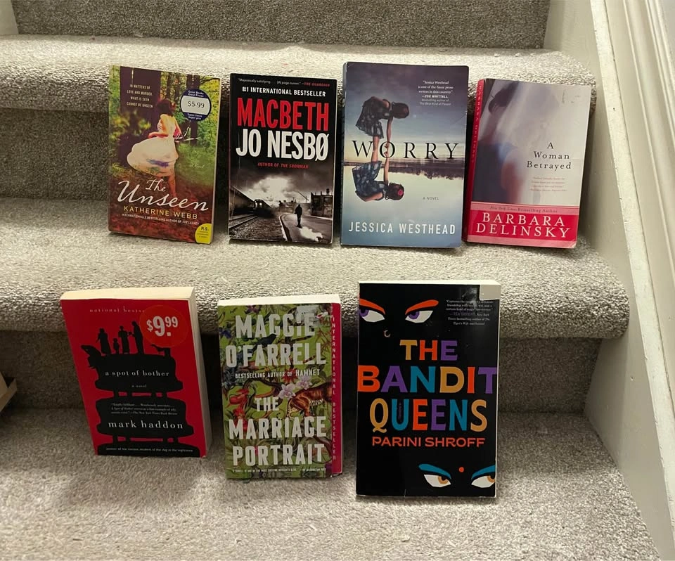 $3 each or $100 for 60 Paperbacks - Various Genres - photo 4
