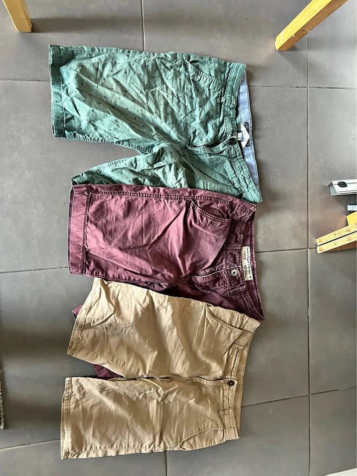Boys size 12-13 American Eagle and H&M Shorts Bundle