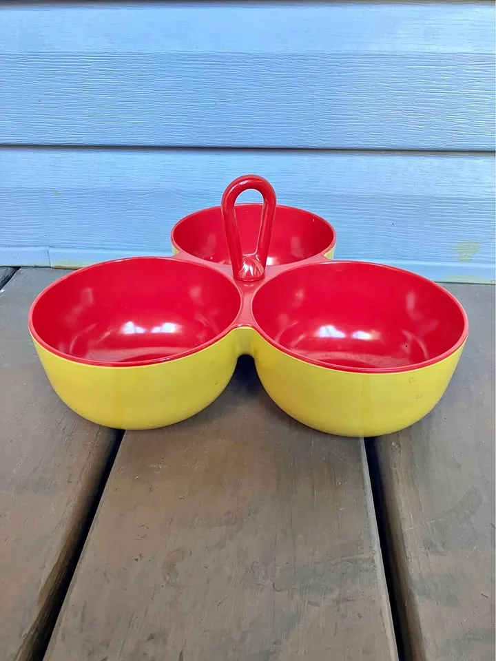 Red/Yellow Melamine Serving Bowls W/ Handle thumbnail