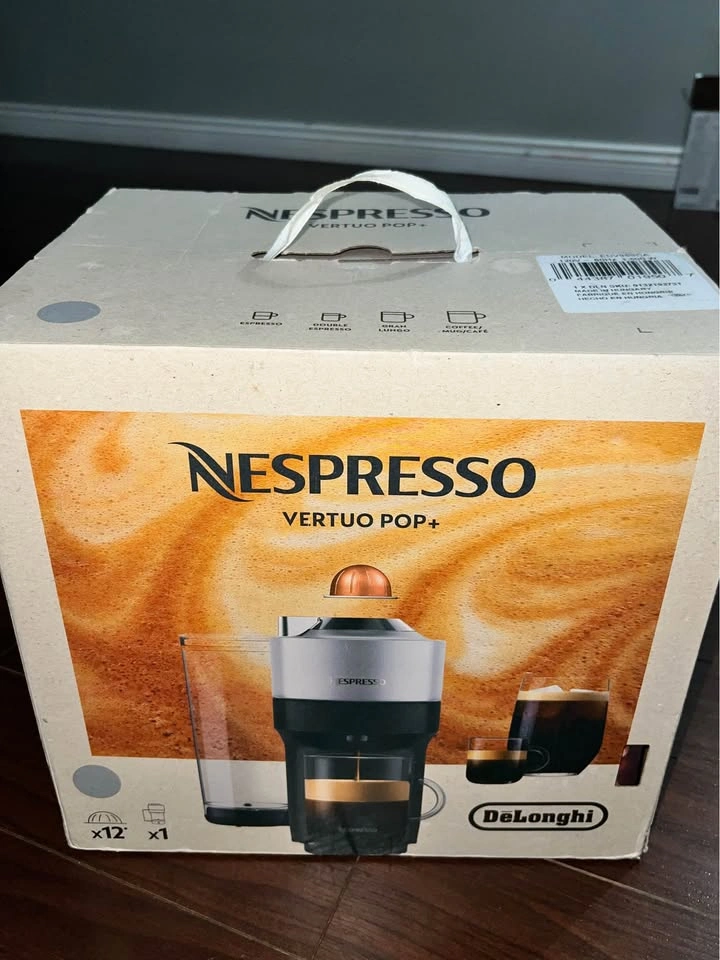 Nespresso Coffee Machine (Brand New - Used once) - photo 4