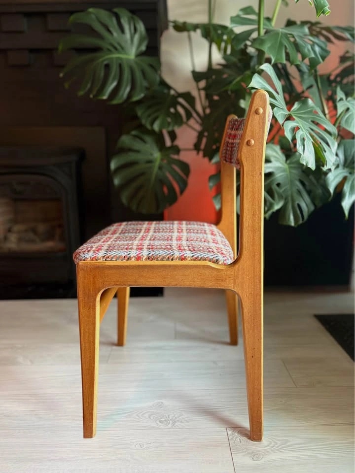 VINTAGE DANISH TEAK MCM SET OF 4 DINING CHAIRS! - photo 2