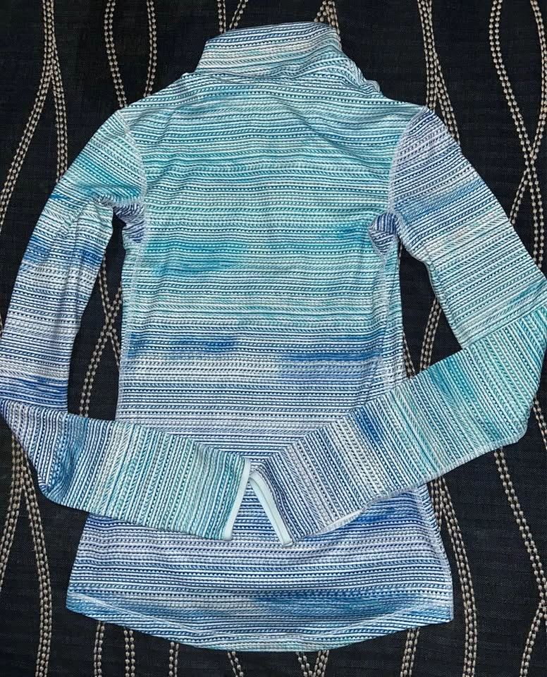 NIKE Dri-Fit Women’s Half-Zip Running Top - New With Tags XS - photo 3