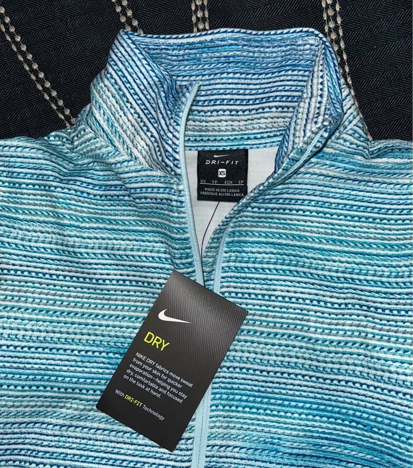 NIKE Dri-Fit Women’s Half-Zip Running Top - New With Tags XS - photo 4