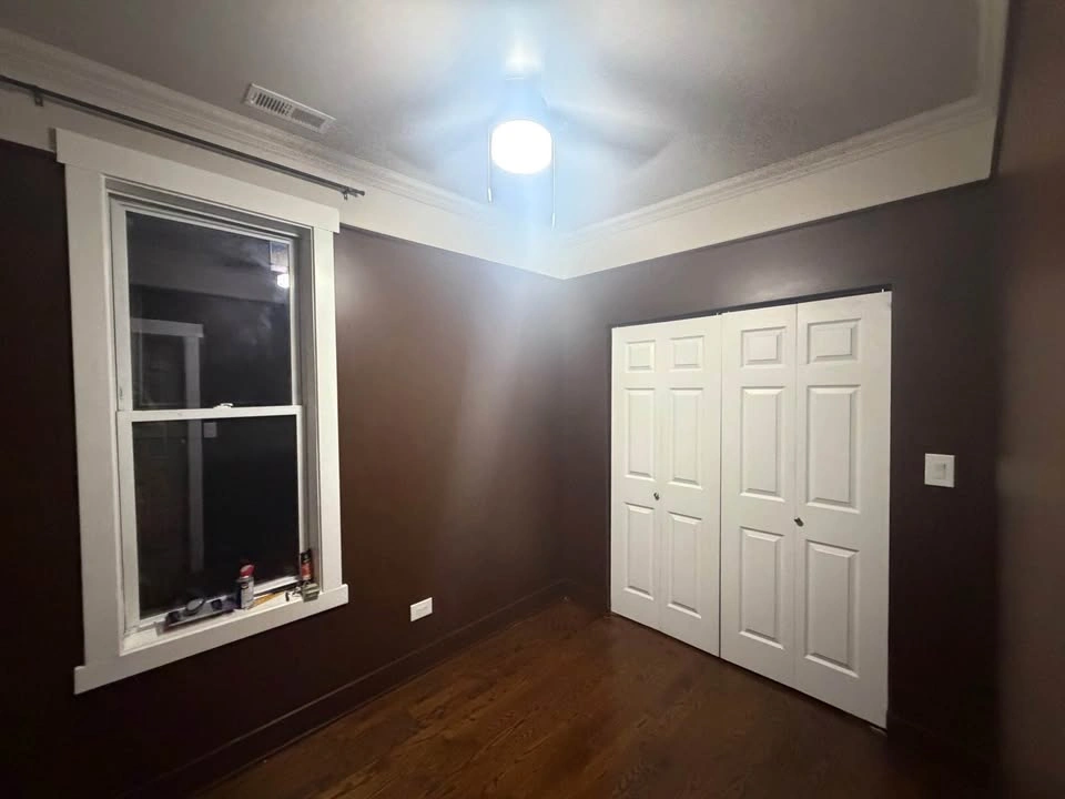 Double closet bifold folding doors - photo 3