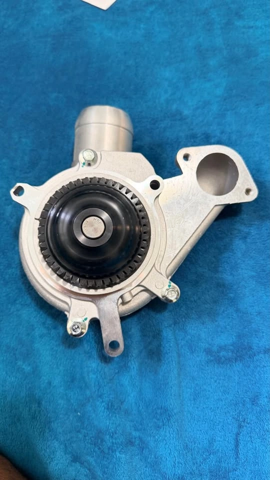 Water Pump Engine for Chevy/GMC Silverado/Sierra 2500HD/3500HD - photo 2
