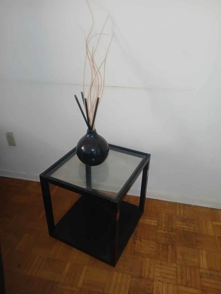Side table with glass surface moving out sales - photo 3