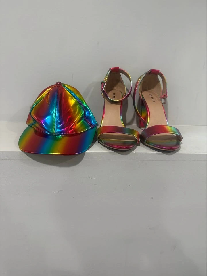 Rainbow Metallic Pride Heels & Matching Hat – Torrid – Size 10.5 - photo 3