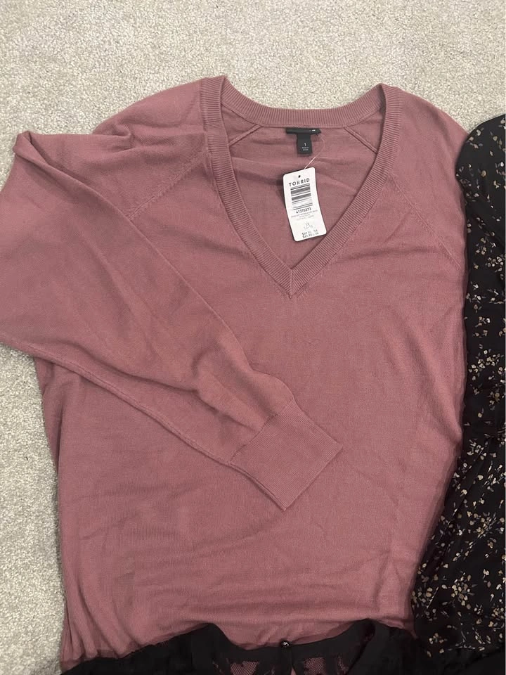 Women’s Torrid Size 1/2 Clothing Lot – 13 Pieces - photo 2
