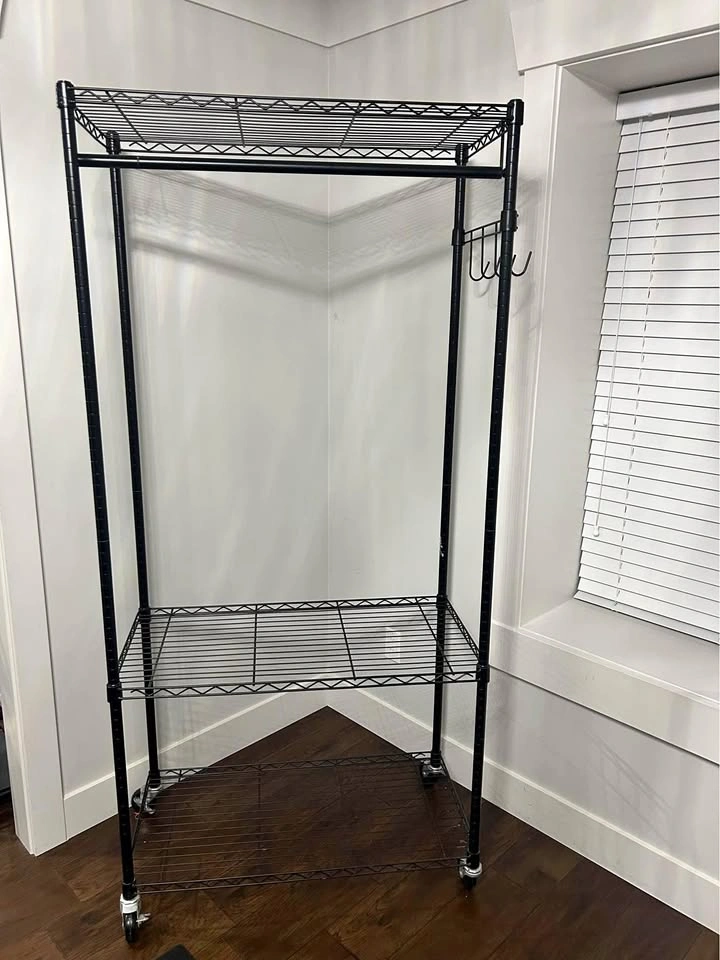 Heavy duty garment rack with wheels