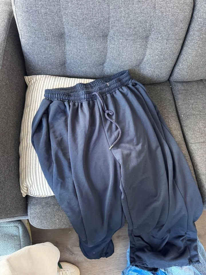 XL and Large Winter Hoodies and Jackets - photo 4