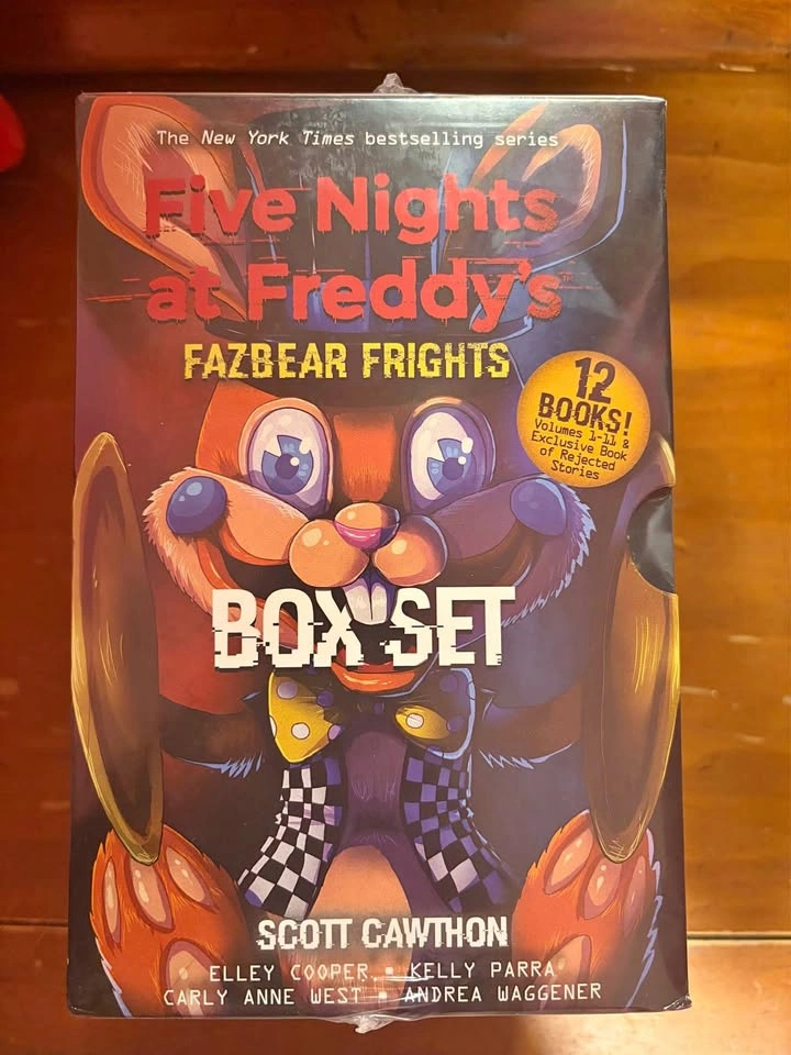 Five Nights at Freddy’s Book Collection (12-Pack)