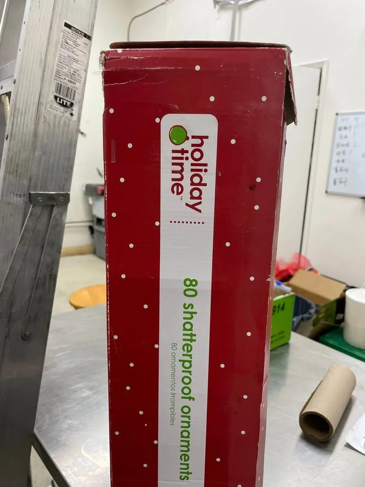 Xmas tree and ornaments image indicator(4)