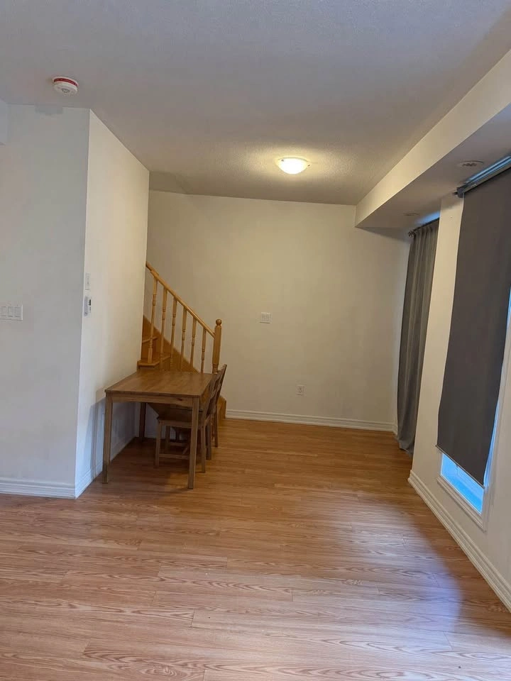 2 Beds 2 Baths - Apartment - photo 5